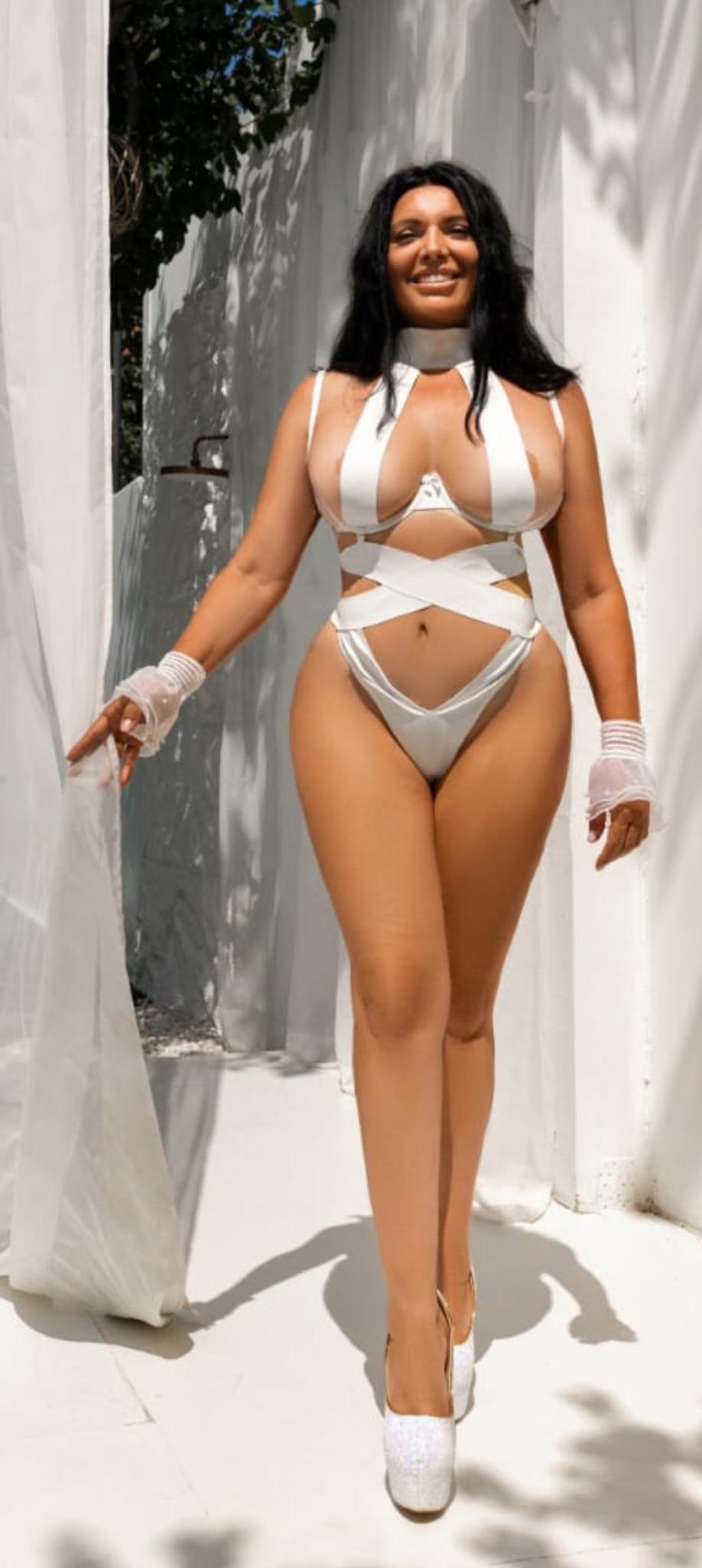 Волшебница